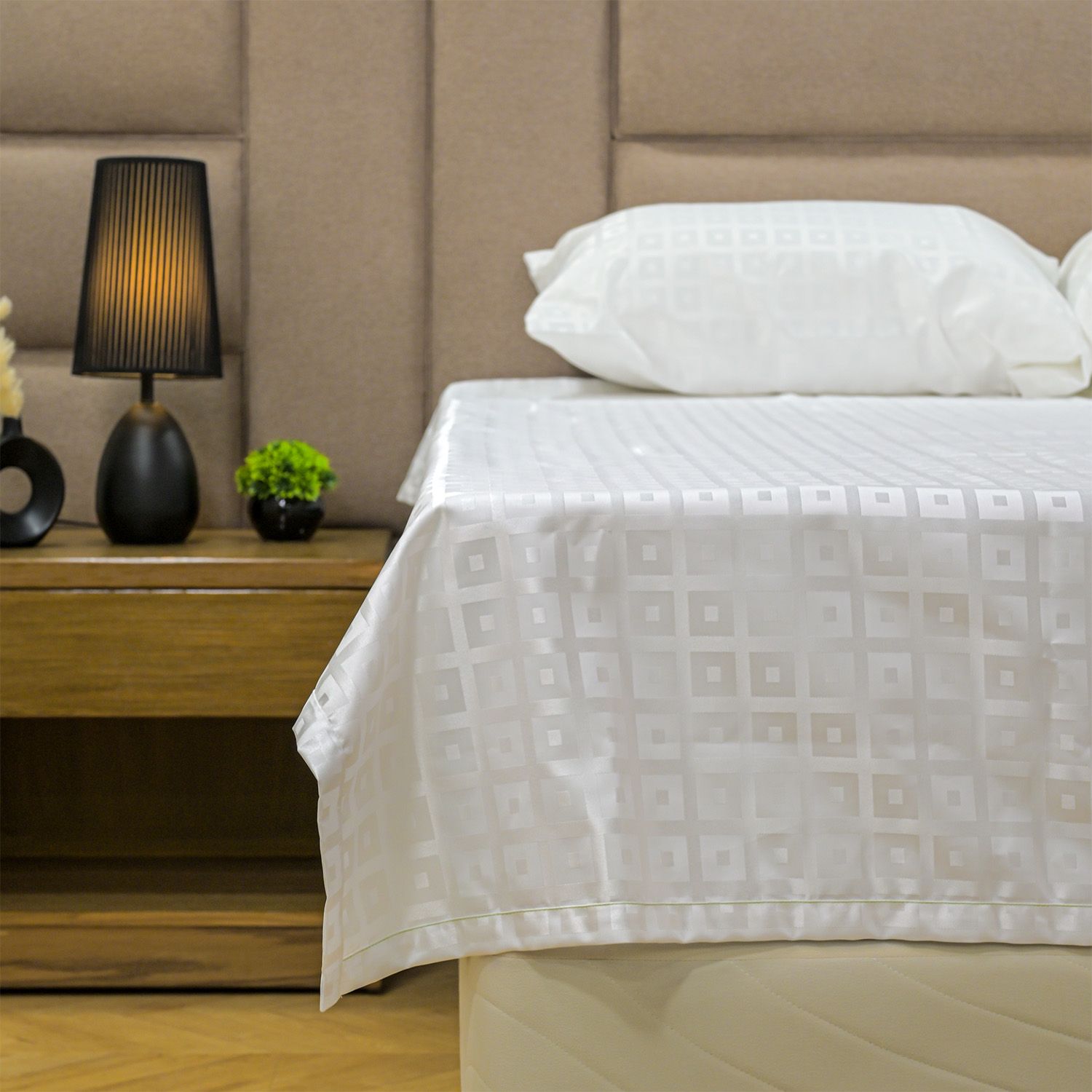 Geo Box Top Sheet Queen 94x96 - Image 4