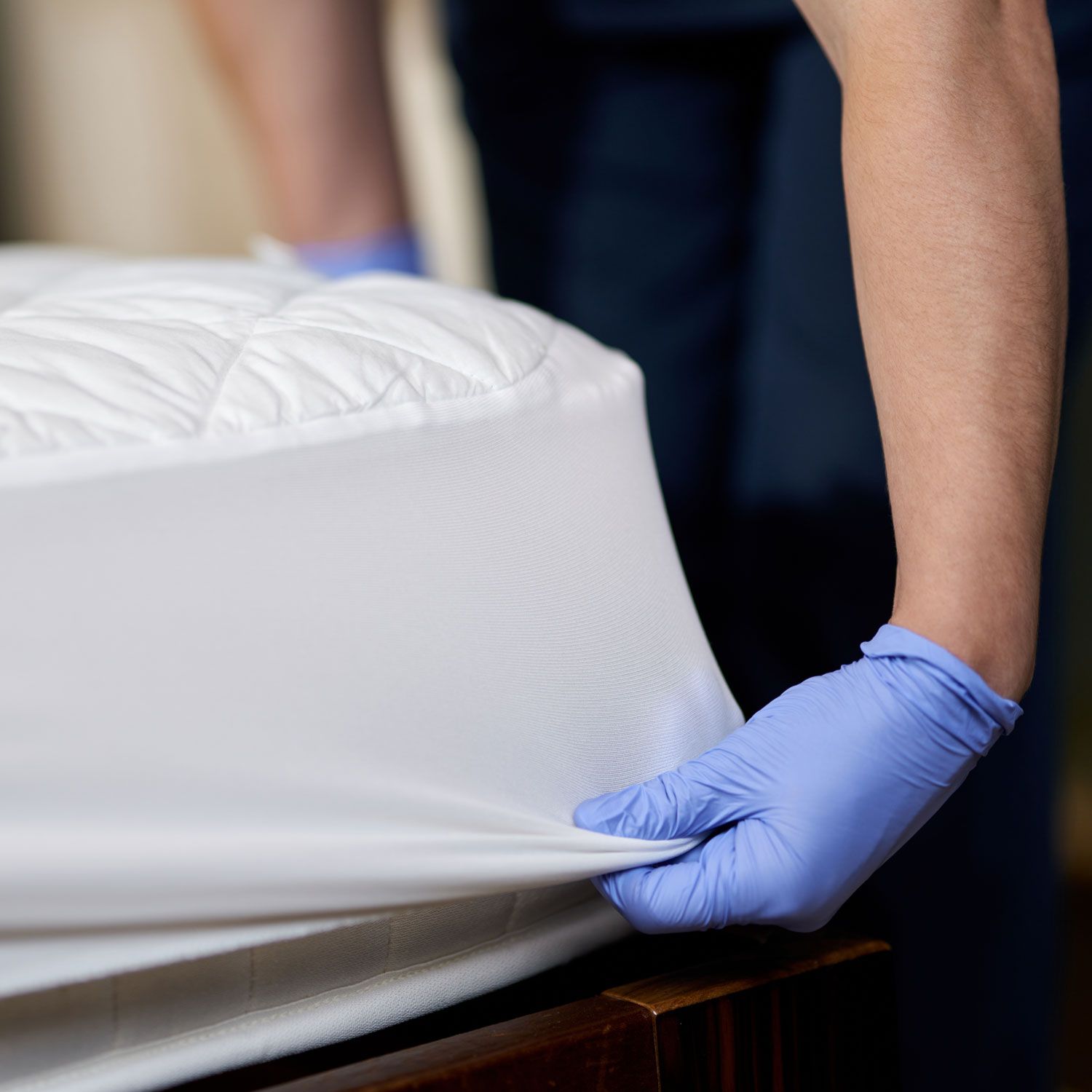 Waterproof Mattress Pad Fitted 39 x 80 x 15 Twin - Image 3