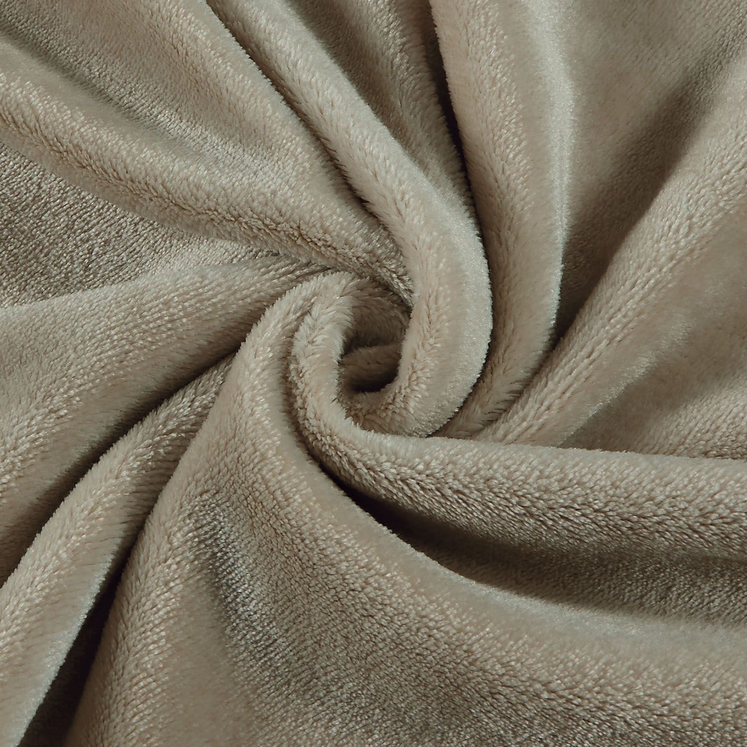 Ryotei Micro Fleece Soft Blanket 108x90 King - Image 4